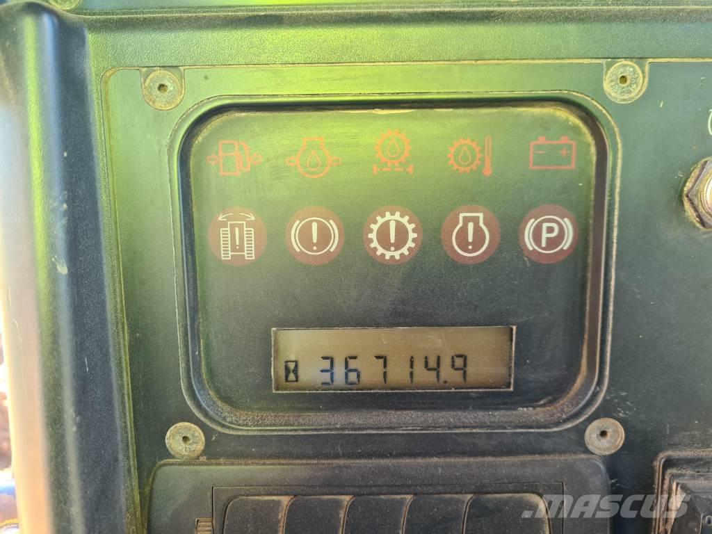 CAT D 6 N XL Buldožeri guseničari