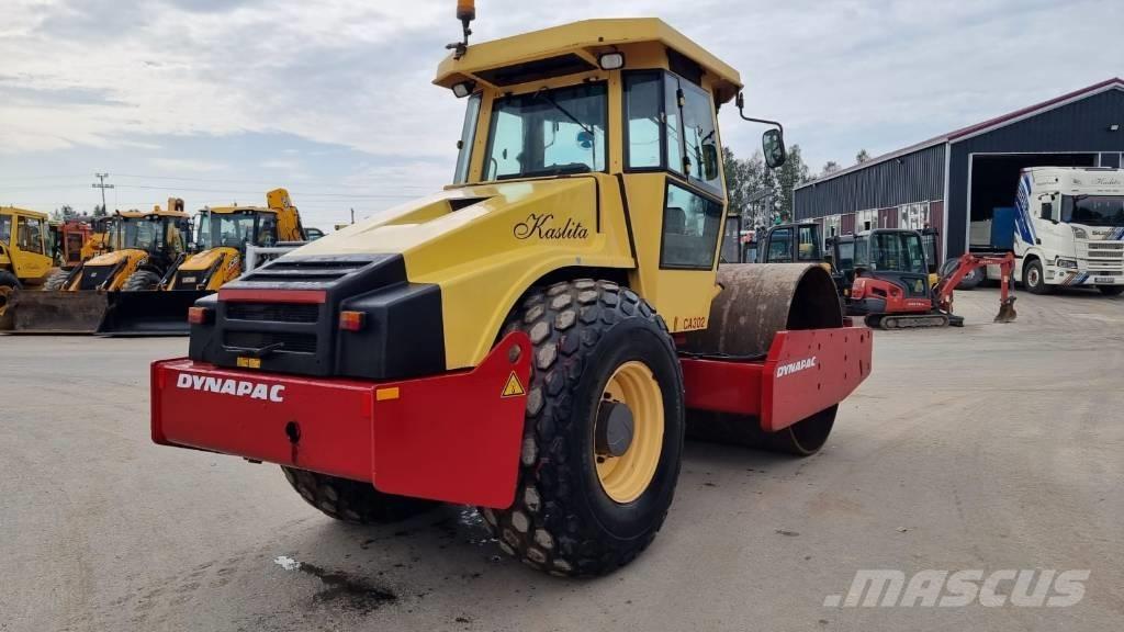 Dynapac CA 302 D Valjci sa jednim bubnjem