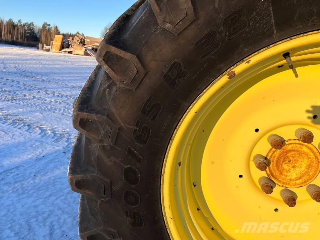 John Deere 6130 R Traktori