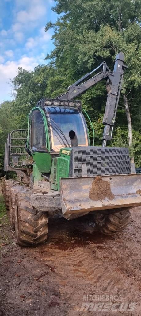 John Deere 1110 E Forvarderi