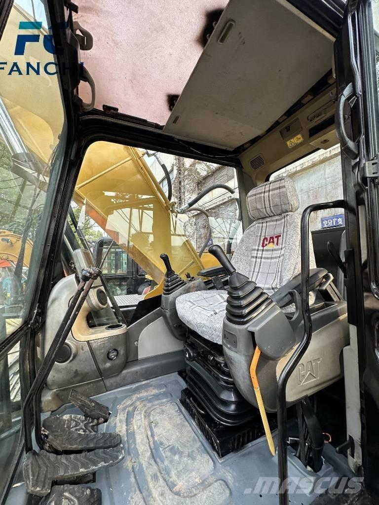 CAT 320 D Bageri guseničari