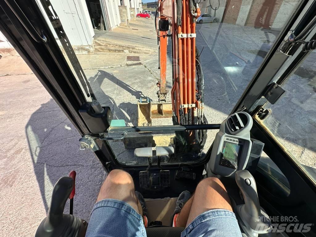 Hitachi ZX 33 U-6 Mini bageri < 7t