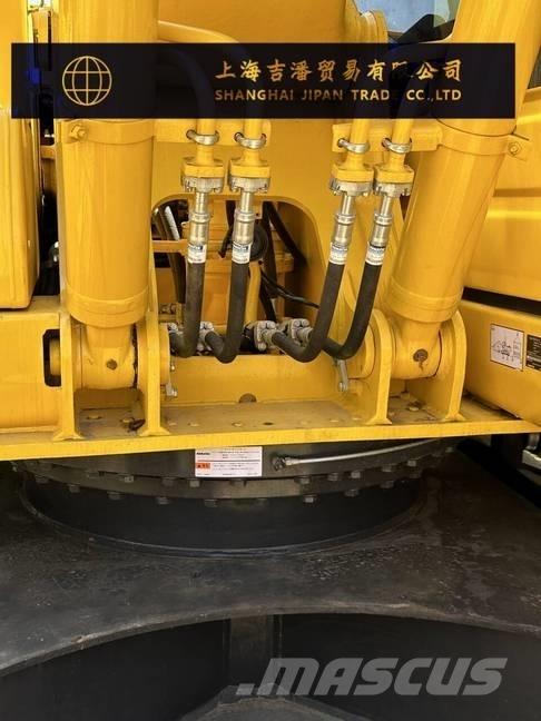 Komatsu PC 220 Bageri guseničari