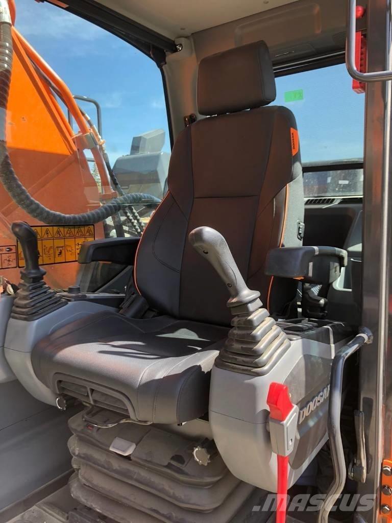 Doosan DX 300 LC-7 Bageri guseničari