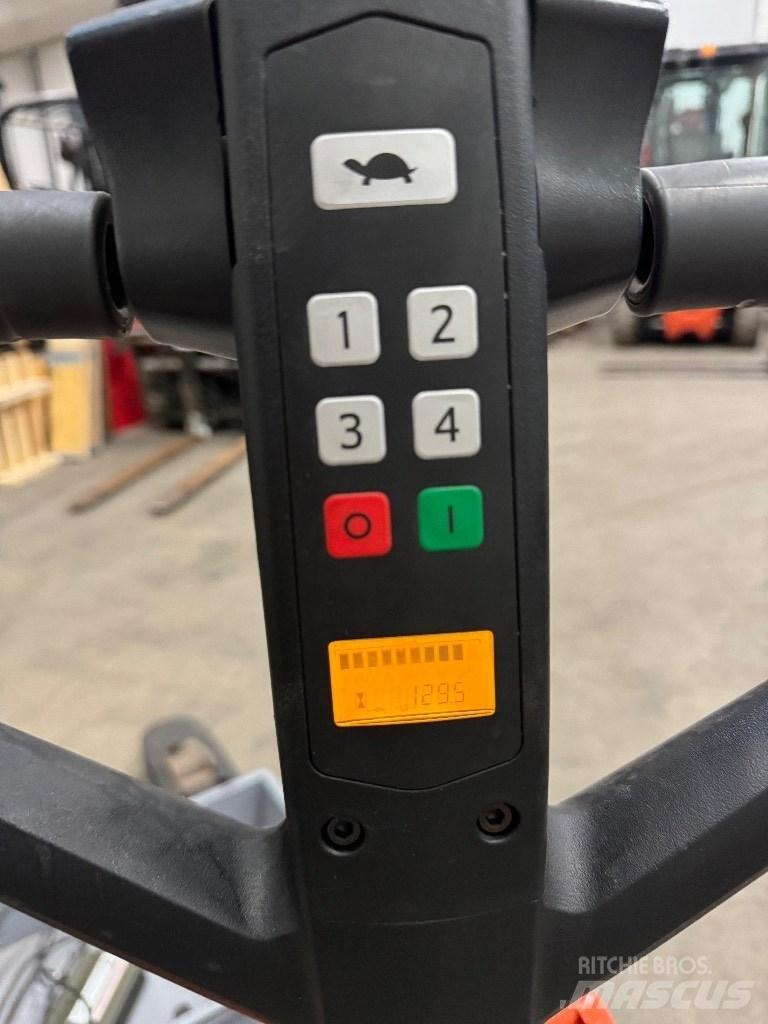 Toyota LHE130 Nisko podizni električni viljuškar