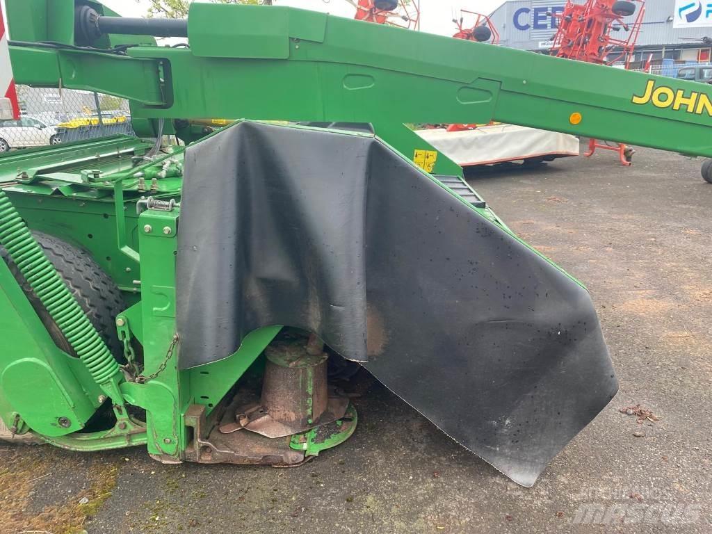 John Deere 730 Kosilice sa postoljem za vuču