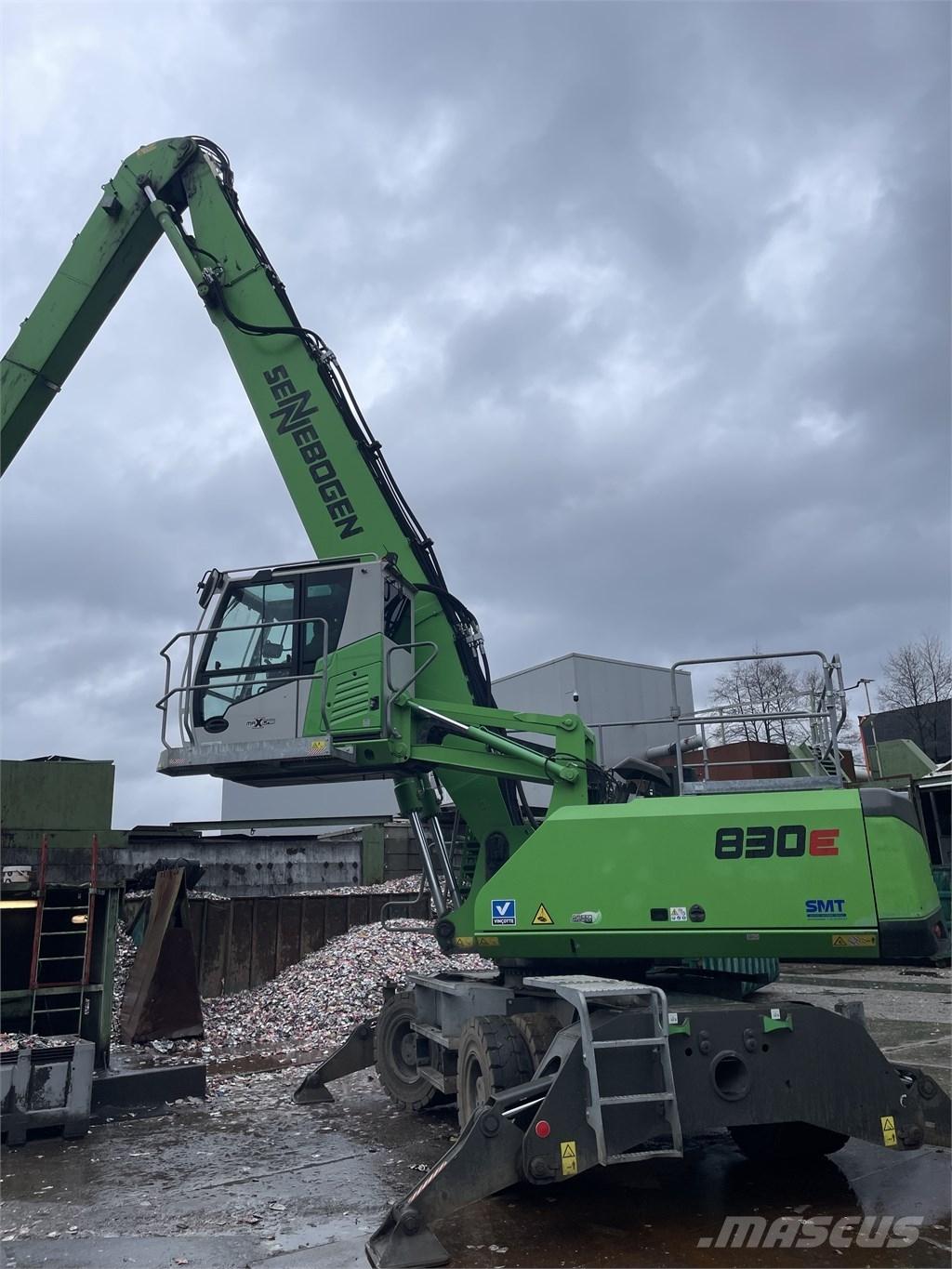 Sennebogen 830 E Bageri za prenos primarnih/sekundarnih sirovina