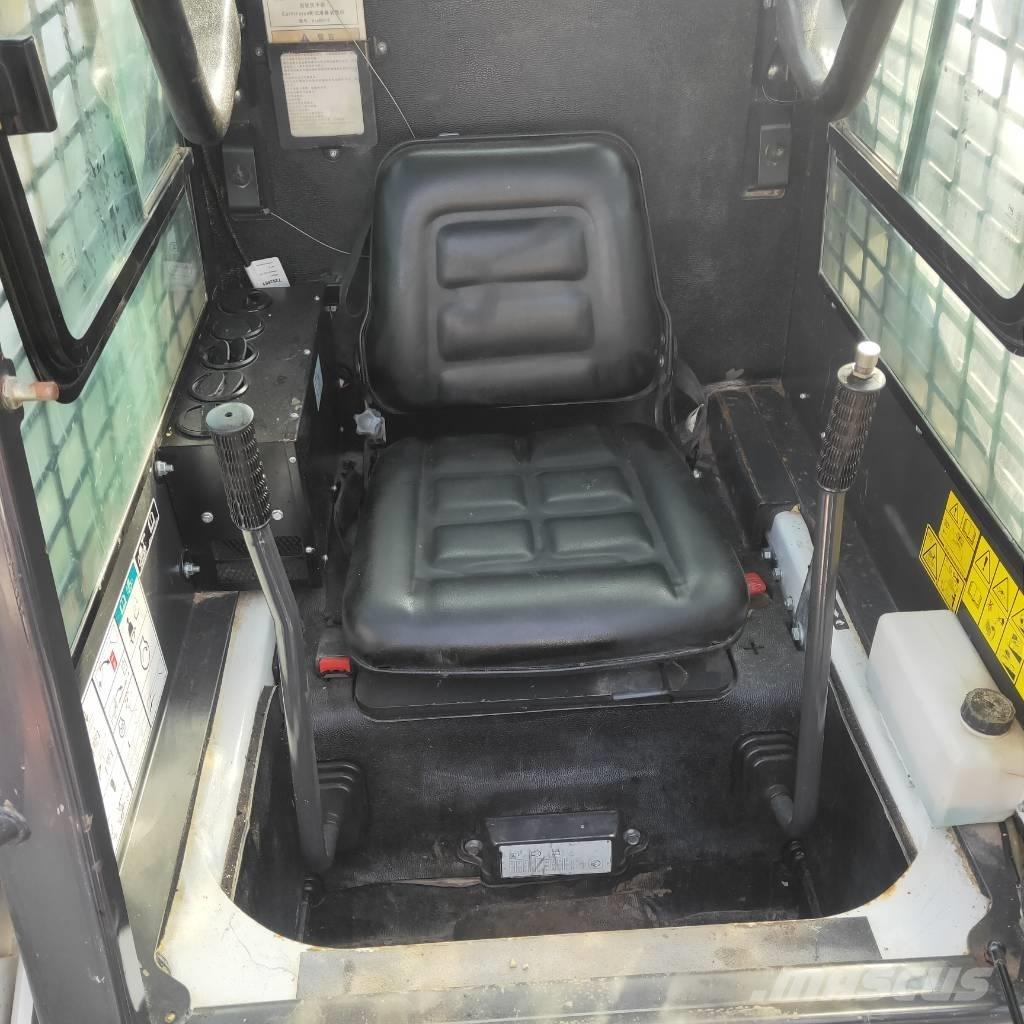 Bobcat S18 Skid steer mini utovarivači