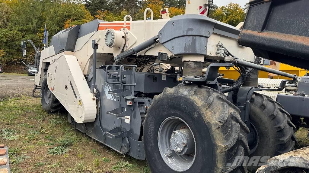 Wirtgen WR200i Mašine za reciklažu asfalta