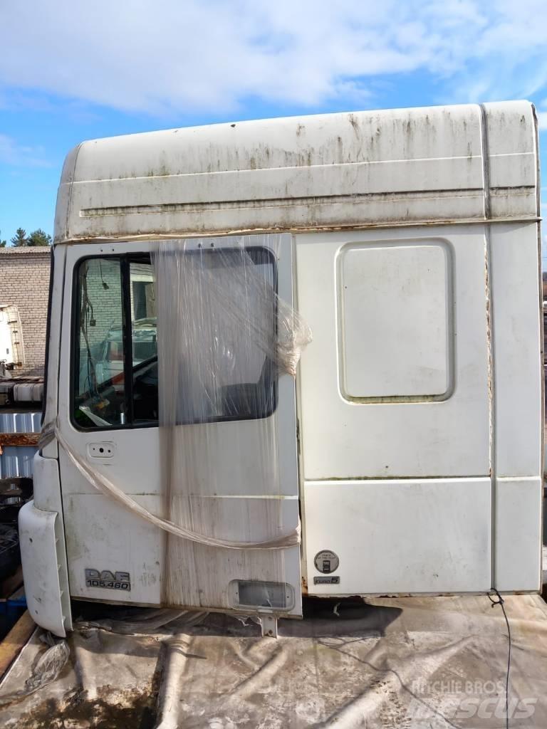 DAF XF105.460 Kabine i unutrašnjost