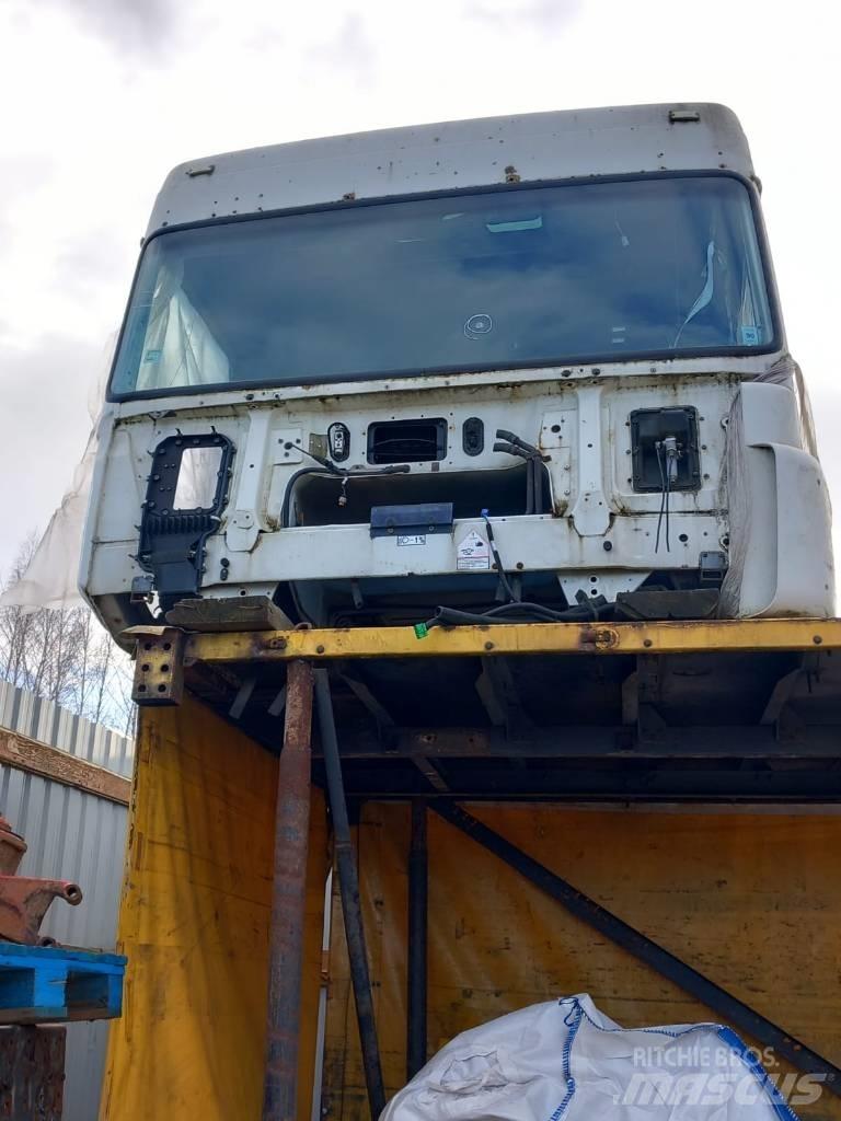 DAF XF105.460 Kabine i unutrašnjost