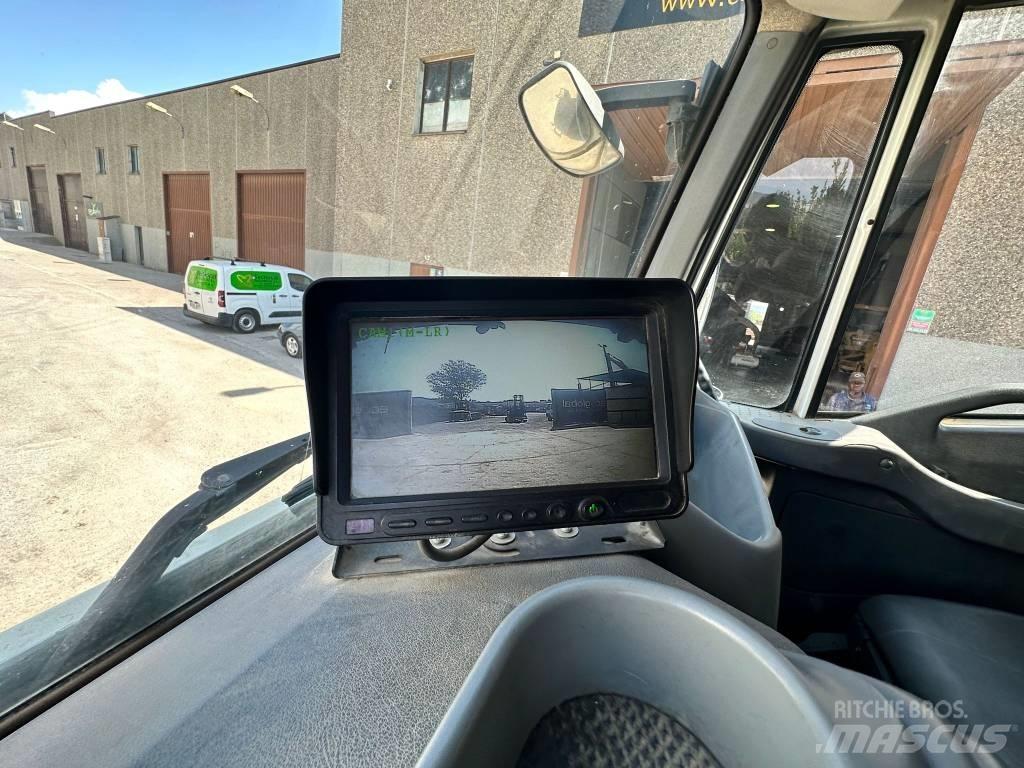 Iveco Trakker 410 Kiperi kamioni