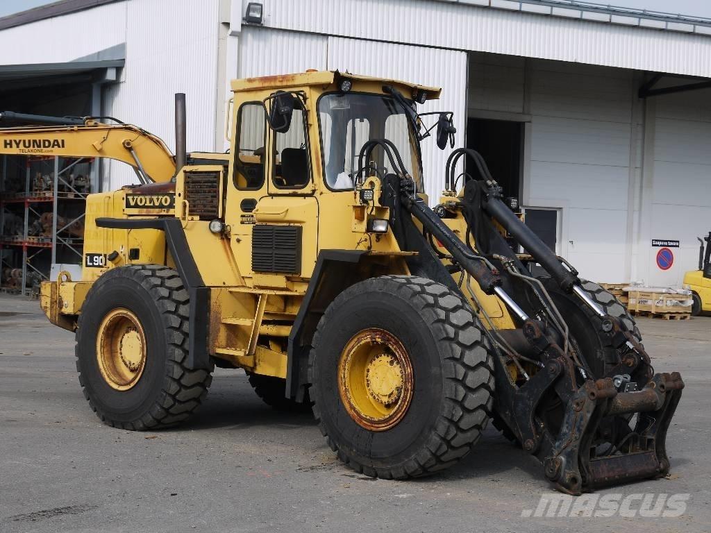 Volvo L 90 Utovarivači na točkove