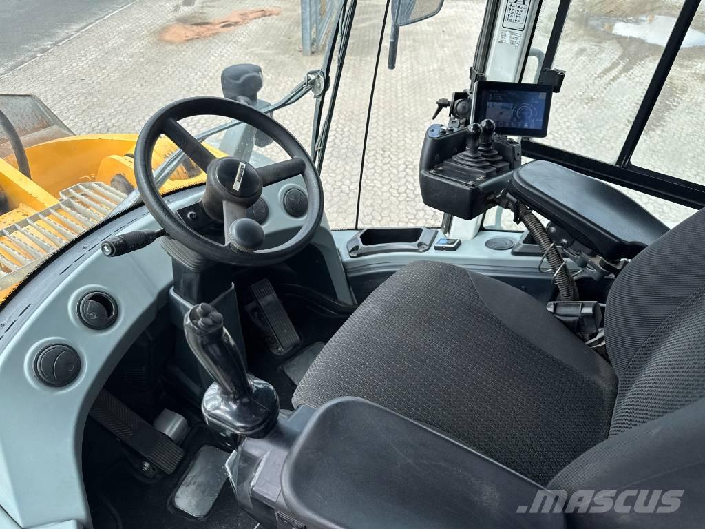 Liebherr L586 Utovarivači na točkove