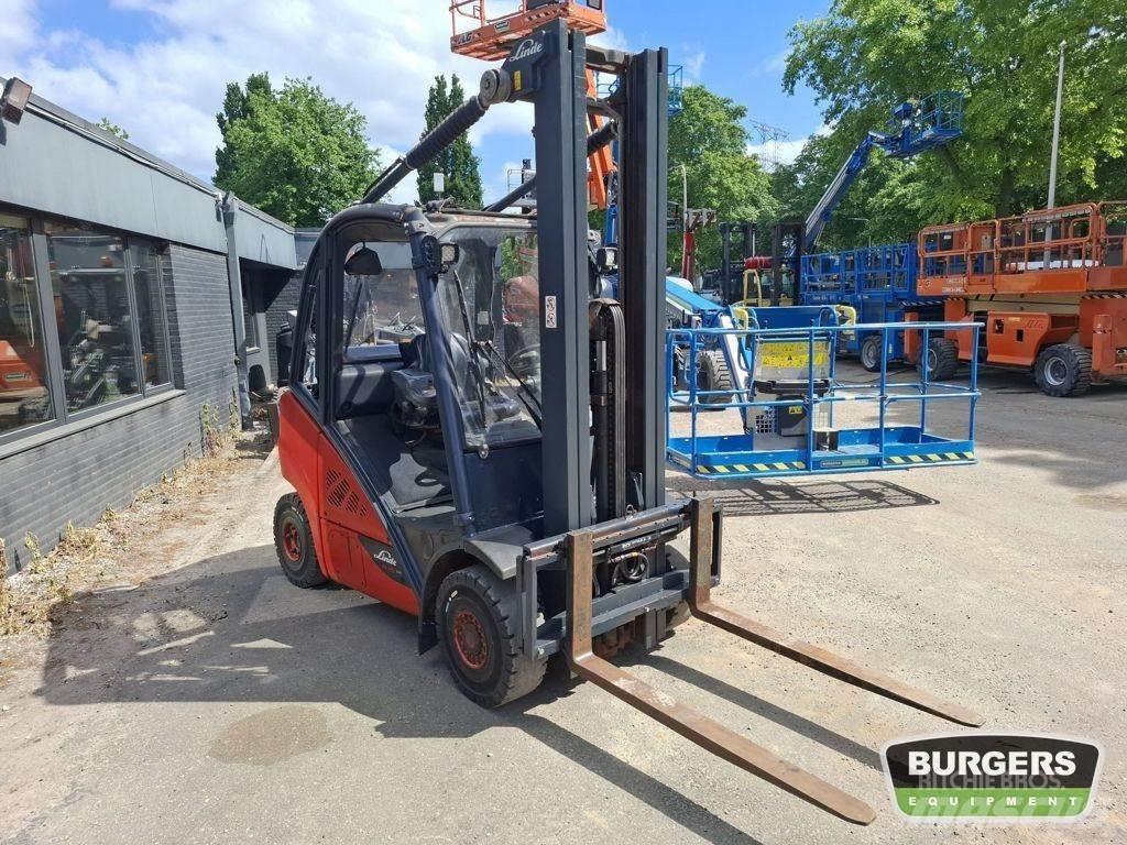 Linde H25T Plinski viljuškari