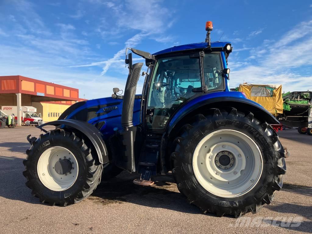 Valtra Valmet T 254 Traktori