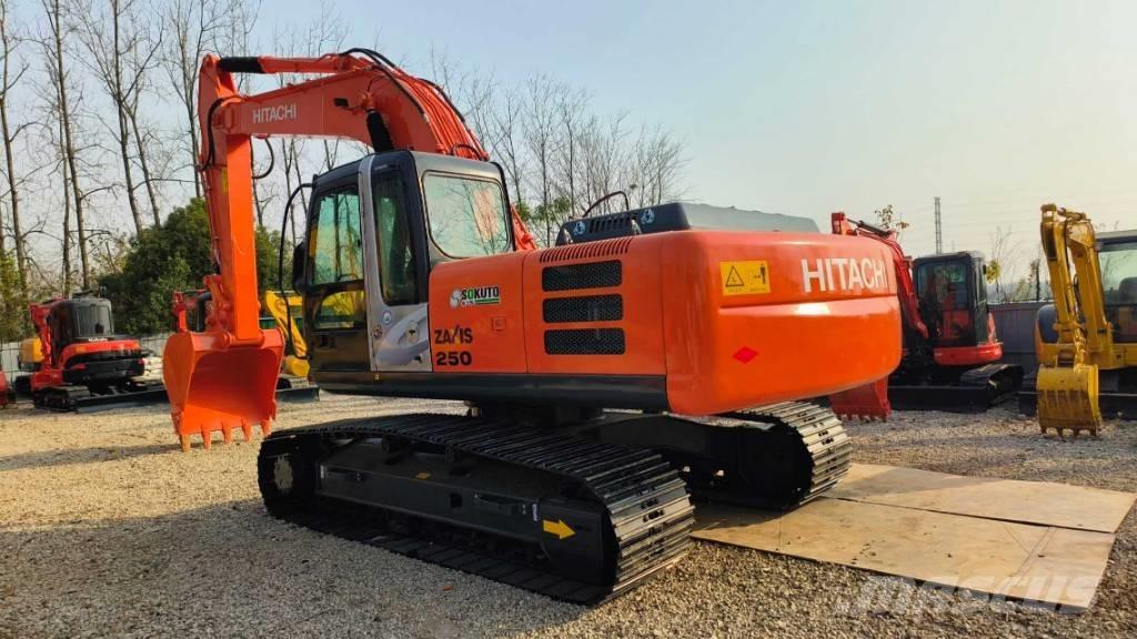 Hitachi ZX 250 Bageri guseničari