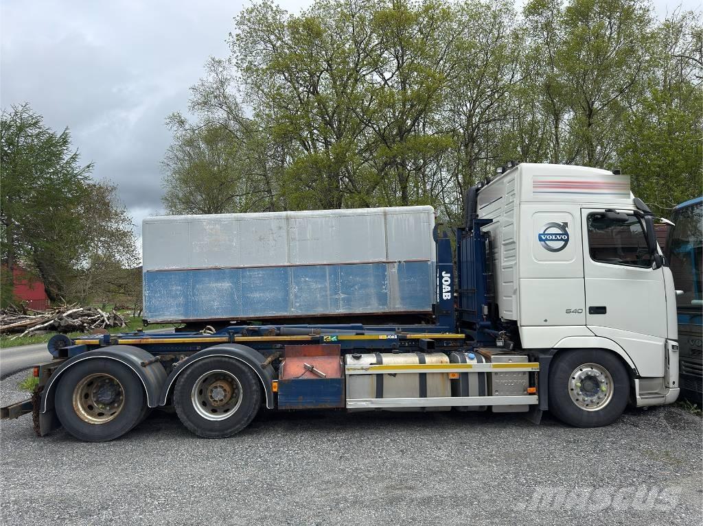 Volvo FH 540 Rol kiper kamioni sa kukom za podizanje tereta