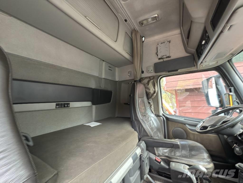Volvo FH 540 Rol kiper kamioni sa kukom za podizanje tereta