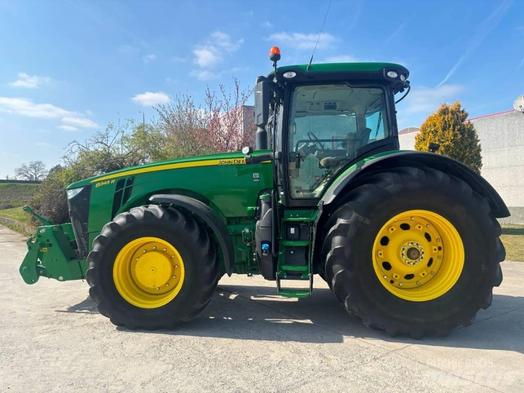 John Deere 8345 R Traktori