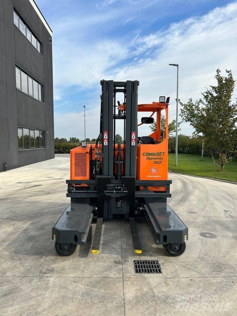Combilift MR4 Viljuškari sa 4-stranskim dohvatom