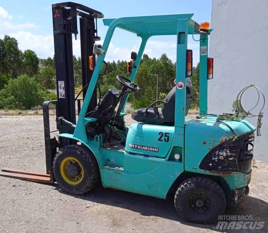 Mitsubishi FG25K Plinski viljuškari