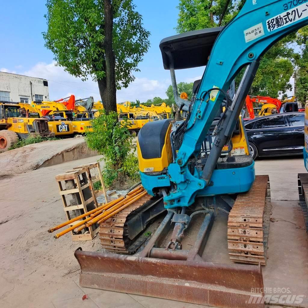 Kubota U30 Mini bageri < 7t