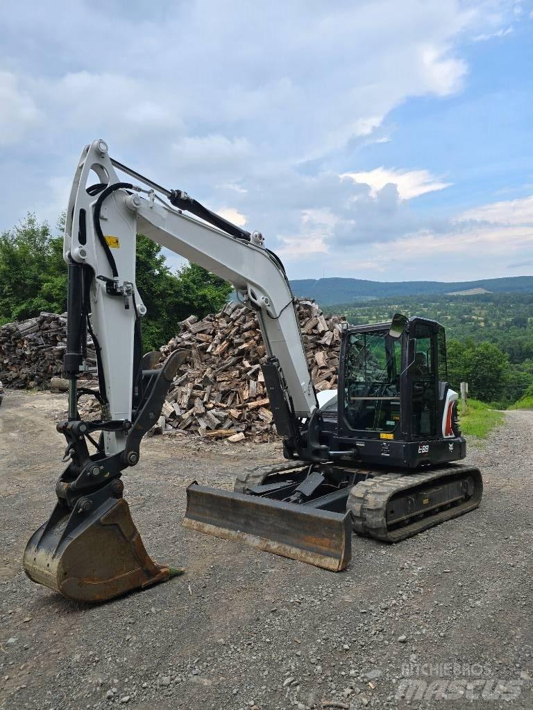 Bobcat E88 Bageri guseničari