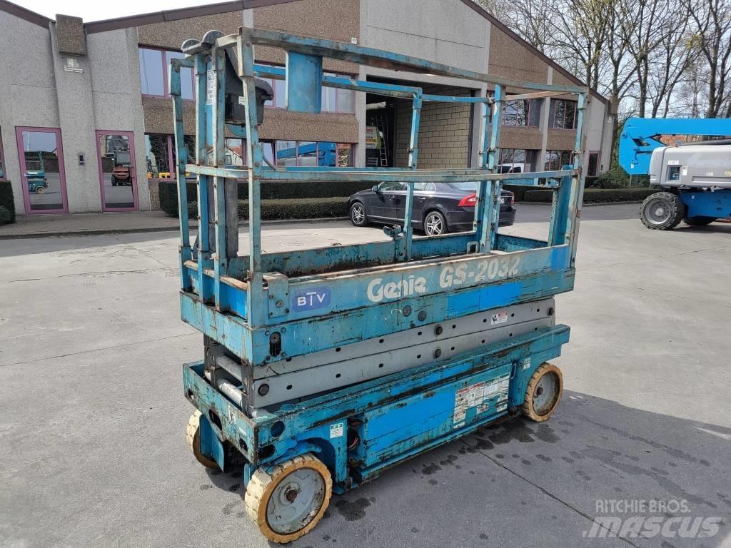 Genie GS 2032 Makazaste platforme
