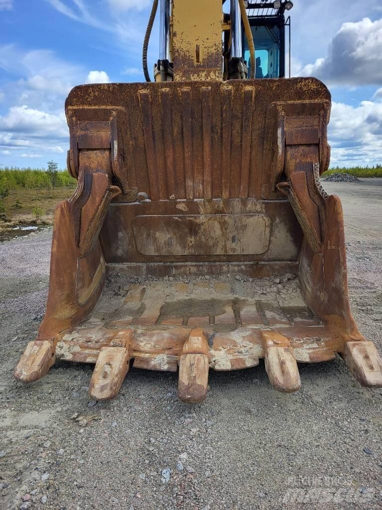 CAT 5090 B Bageri guseničari