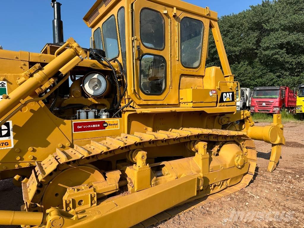 CAT D7G Buldožeri guseničari