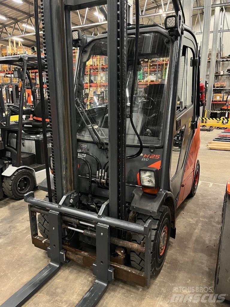 Linde H25D-02 Dizelski viljuškari