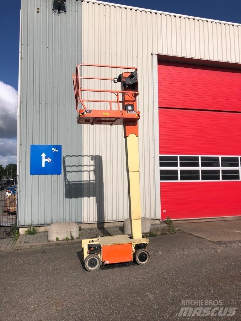 JLG 1230 ES Jarbolne penjajuće platforme