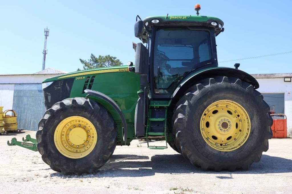 John Deere 7215 R Traktori