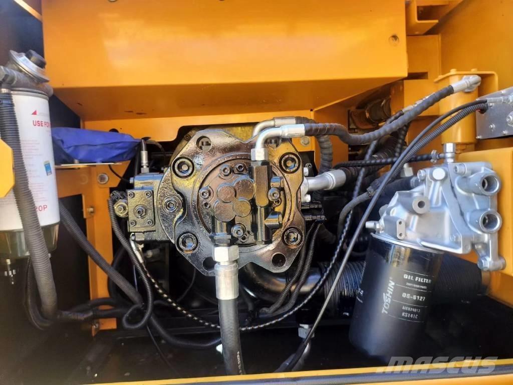 Sany SY215C Bageri guseničari