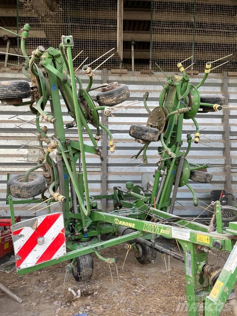 Krone KWT 882 Okretači i sakupljači sena