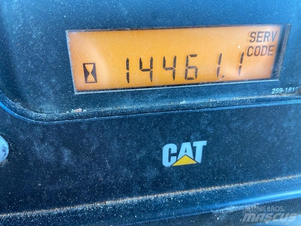 CAT D 6 T LGP Buldožeri guseničari