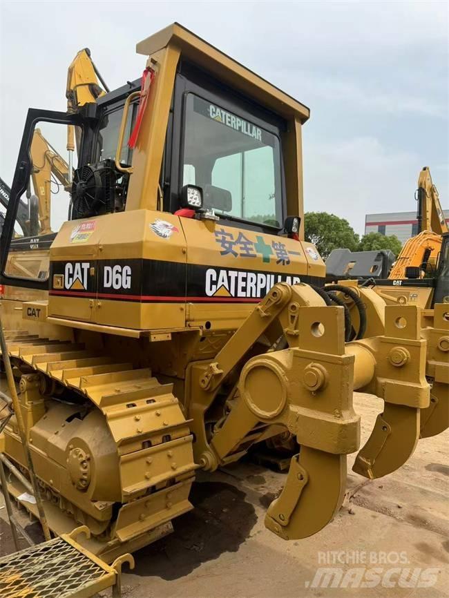 CAT D 6 G Buldožeri guseničari