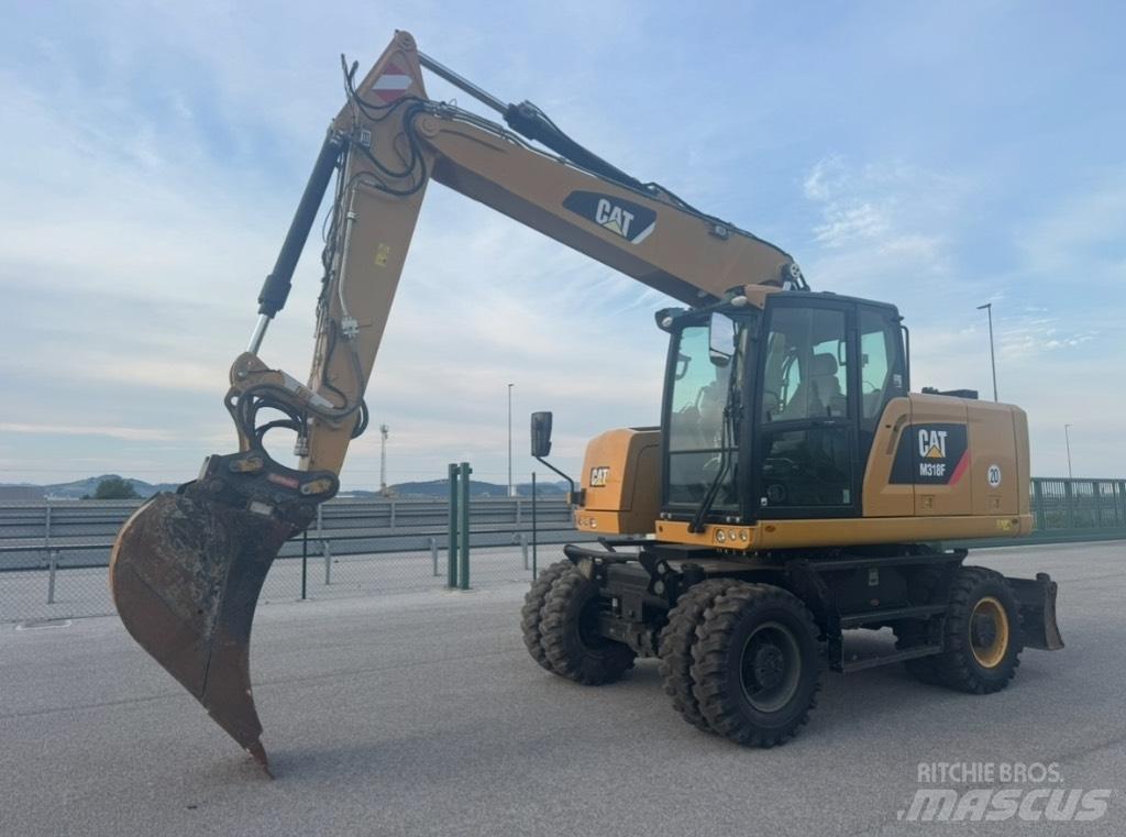 CAT M 318 F Bageri točkaši