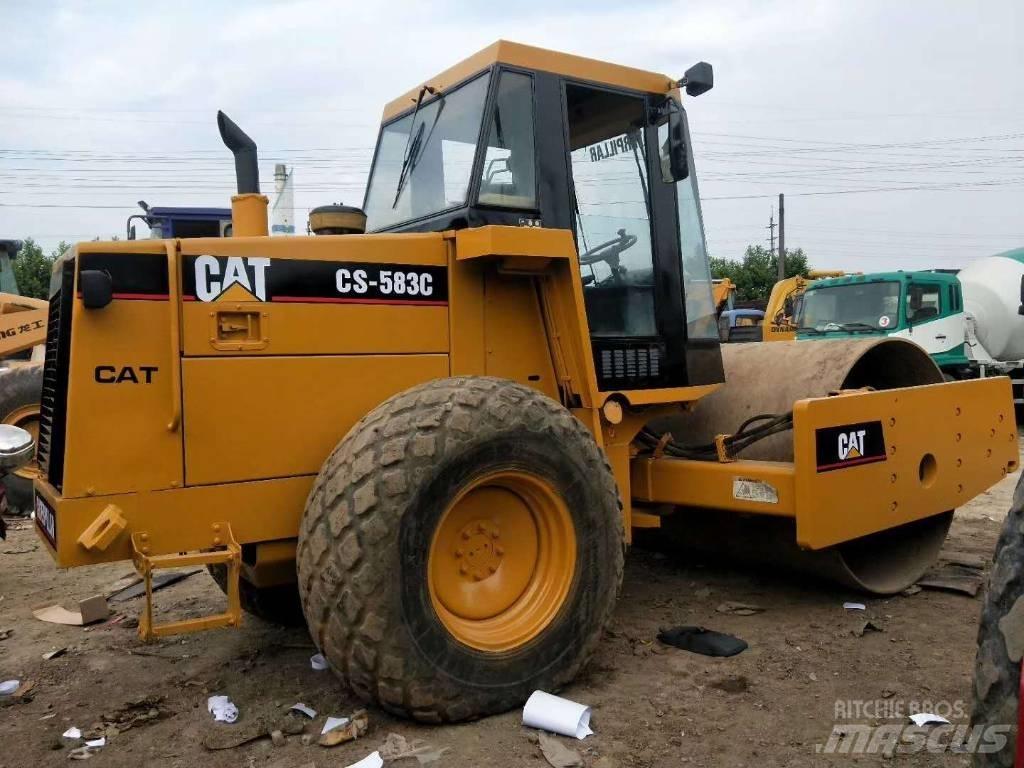 CAT CS583C Valjci sa jednim bubnjem