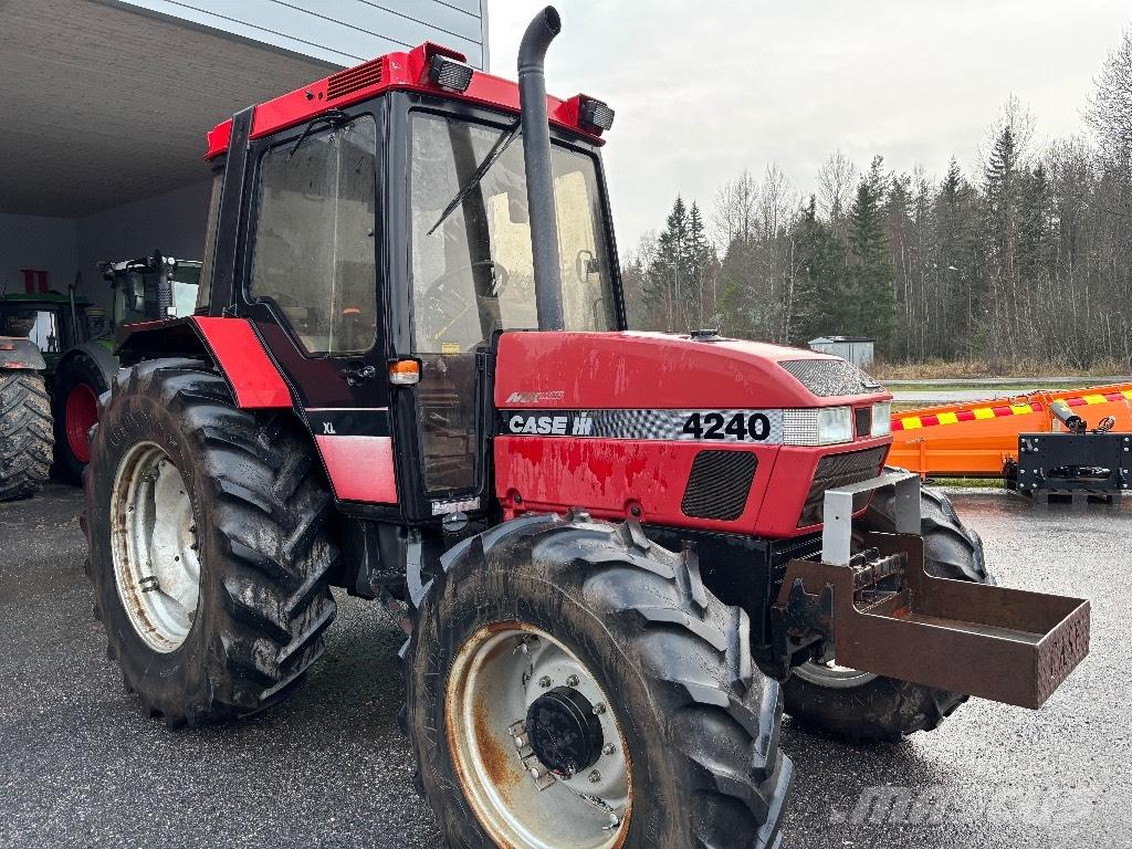Case IH 4240-4 XL Traktori