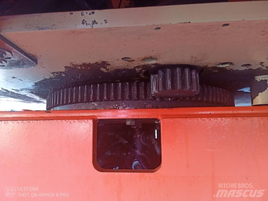 JLG 800 AJ Zglobne podizne platforme