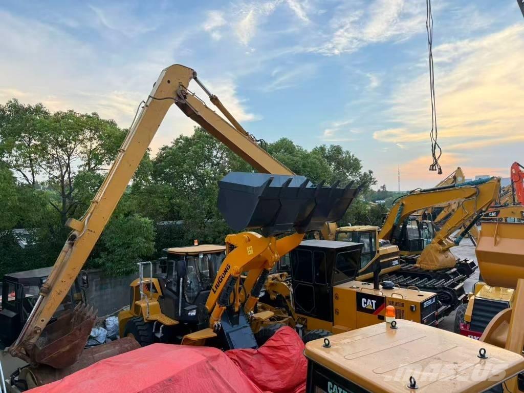 CAT 320 B L Bageri guseničari