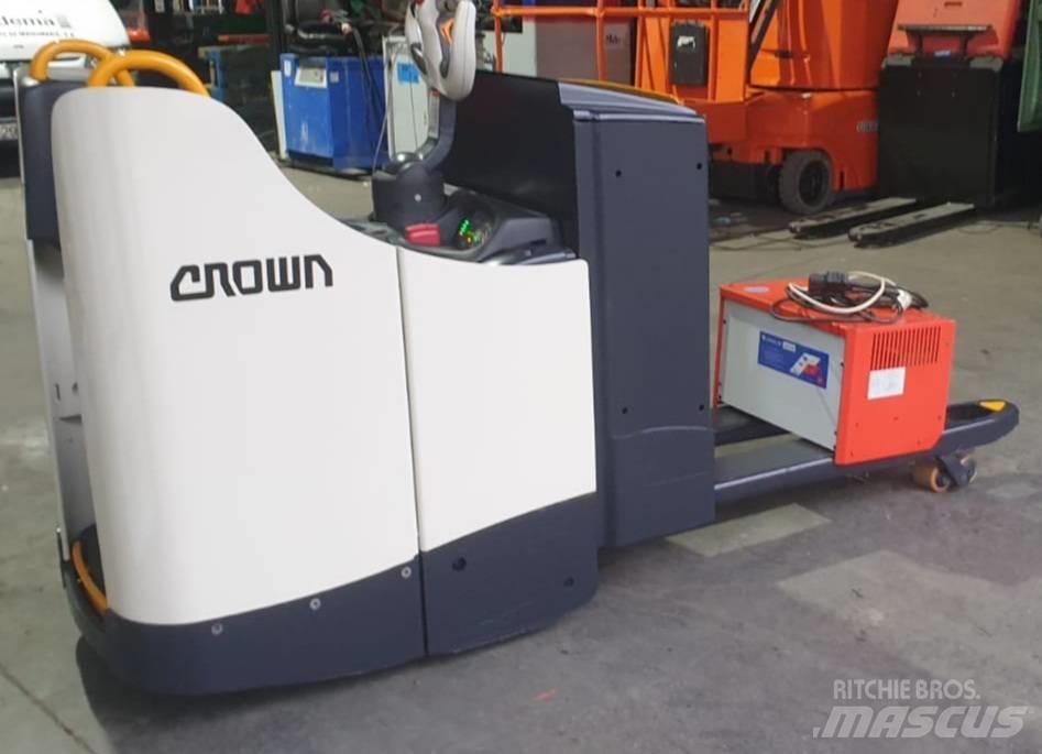 Crown WT 3040 Nisko podizni električni viljuškar sa stajalištom