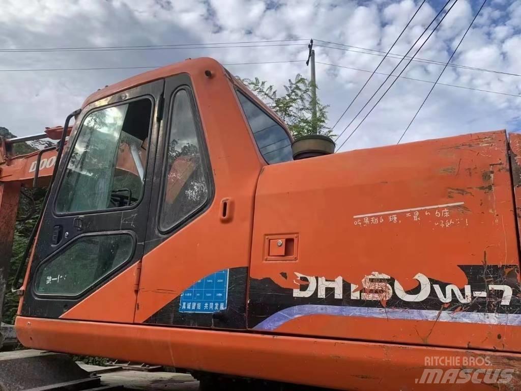 Doosan 150 W-7 Bageri točkaši
