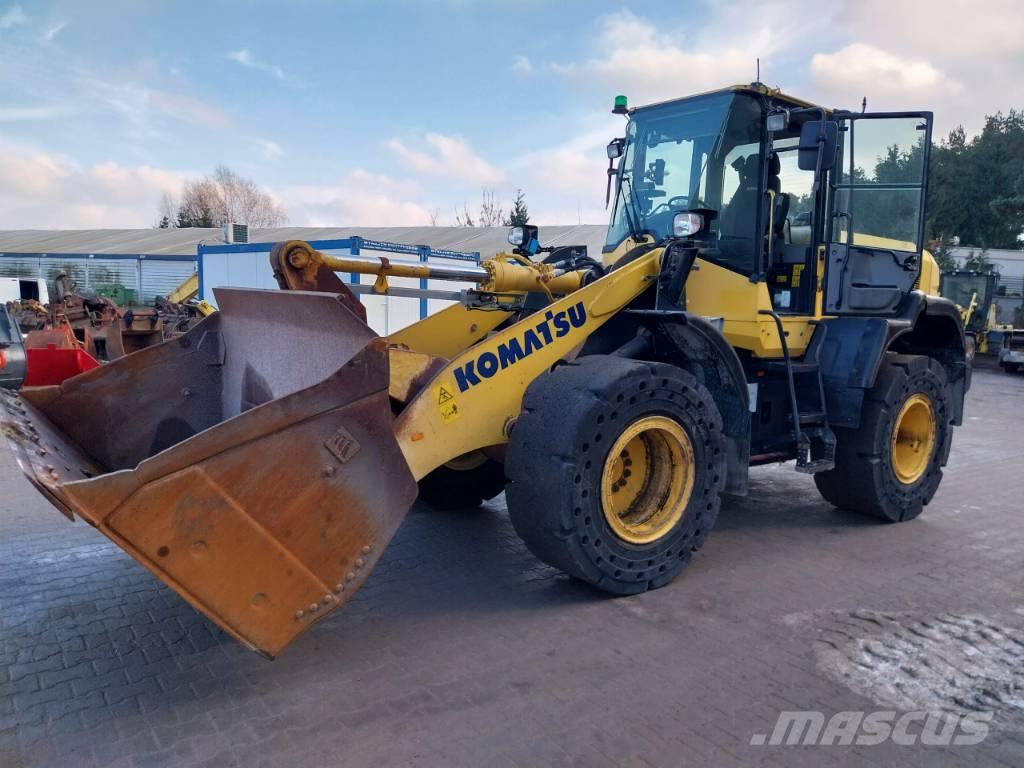 Komatsu WA270-7 Utovarivači na točkove