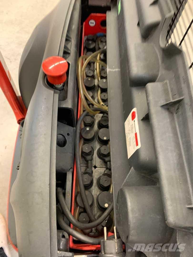 Linde L12 Samopogonski ručni viljuškari