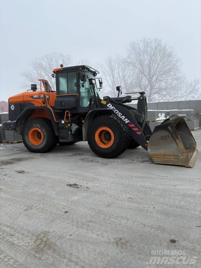 Doosan DL 320-7 Utovarivači na točkove