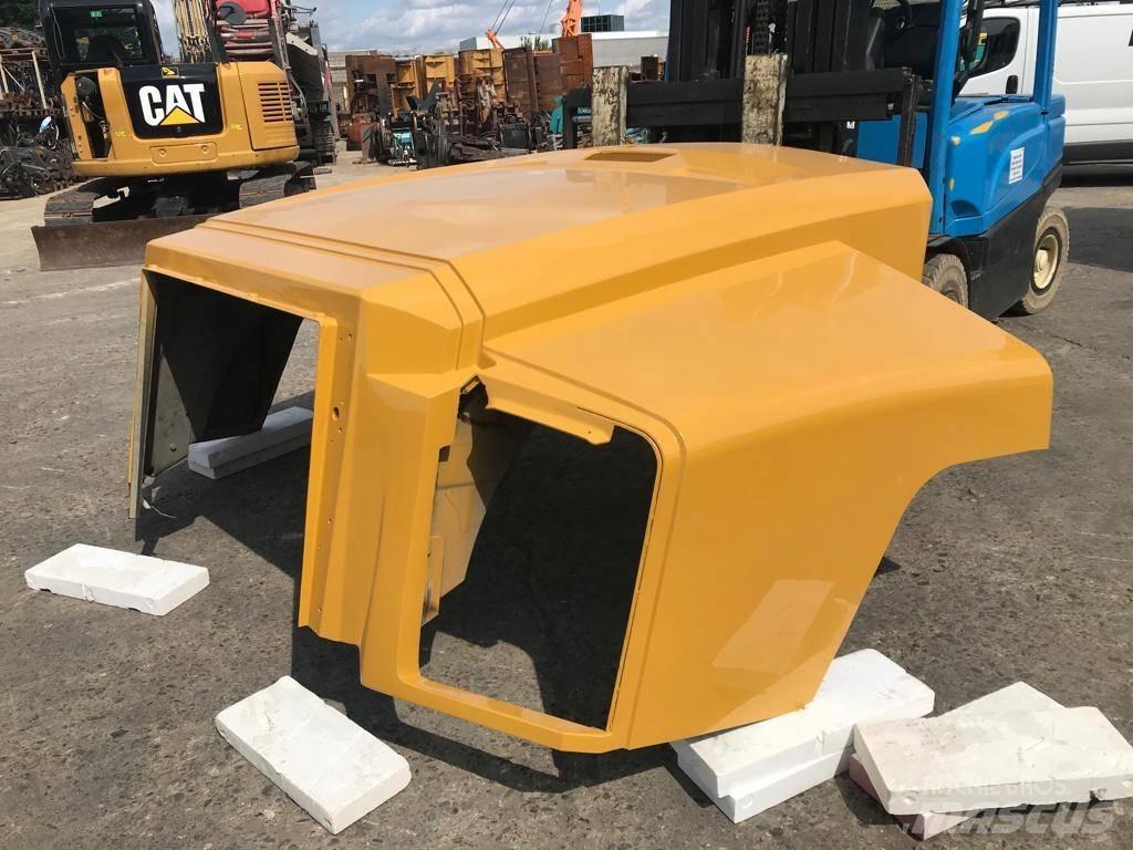 CAT 735 B Hood Šasija i vešenje