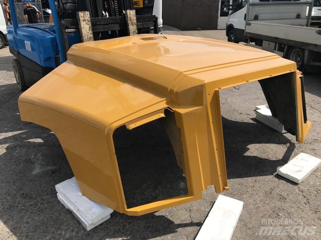 CAT 735 B Hood Šasija i vešenje
